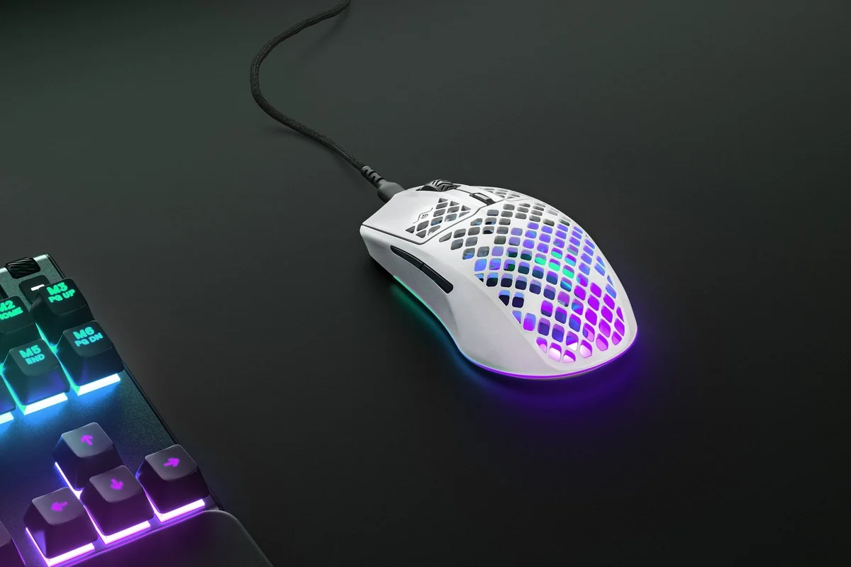 SteelSeries Aerox 3 Snow, image 1 of 1