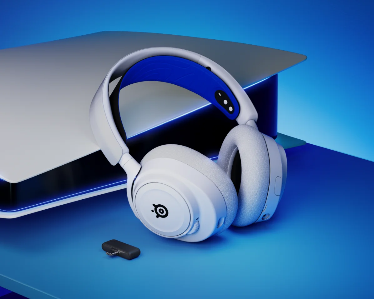 SteelSeries Arctis Nova 7P Wireless - White, image 1 of 1